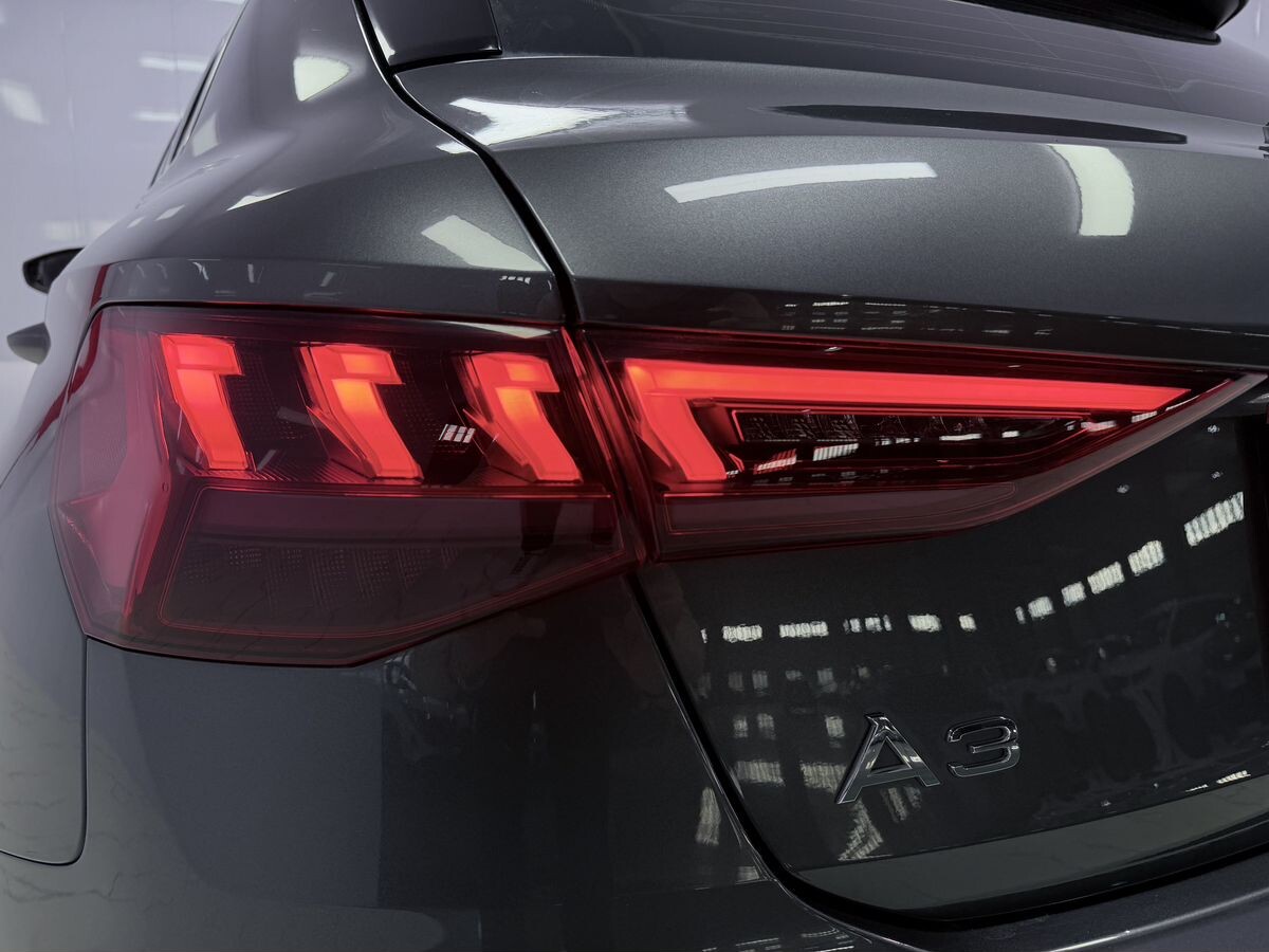 Audi A3 2021 - фото автомобиля