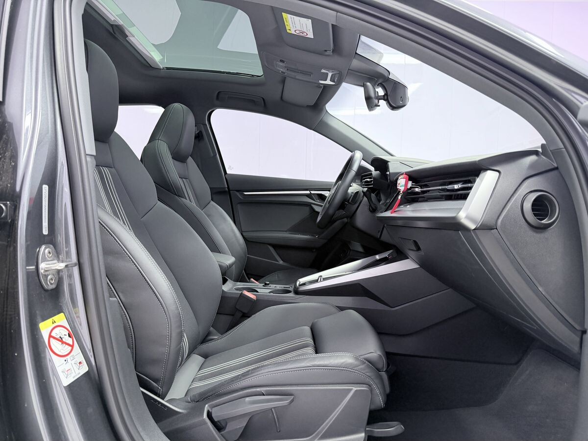 Audi A3 2021 - фото автомобиля