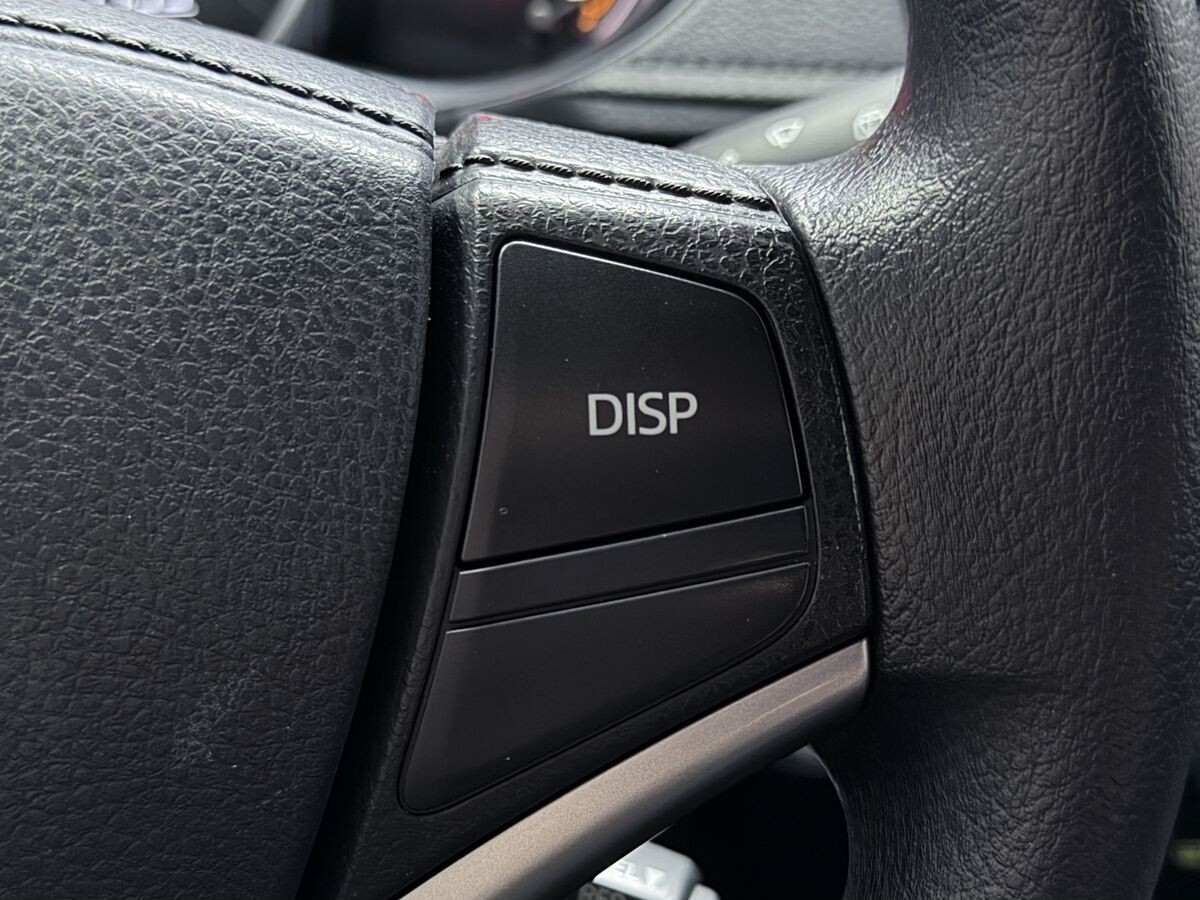 Toyota Yaris 2022 - фото автомобиля