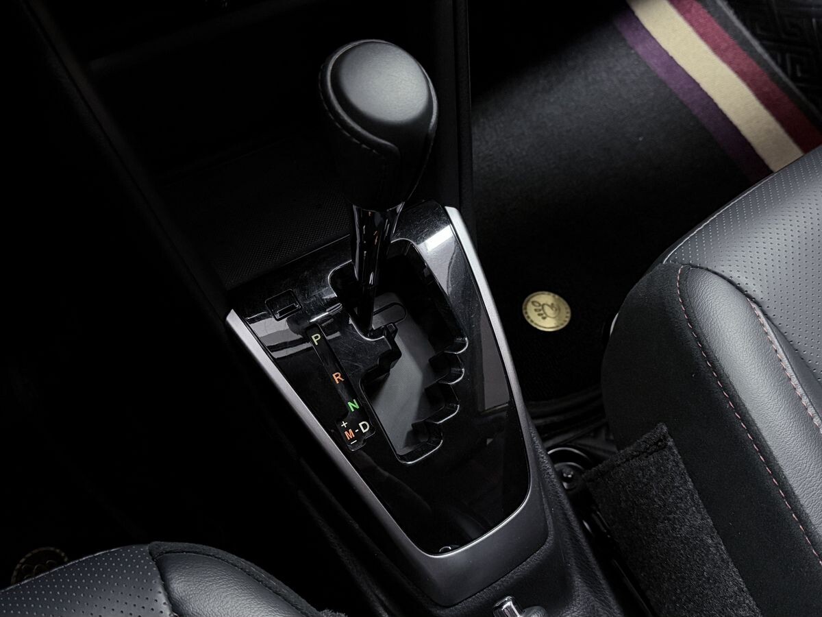 Toyota Yaris 2022 - фото автомобиля