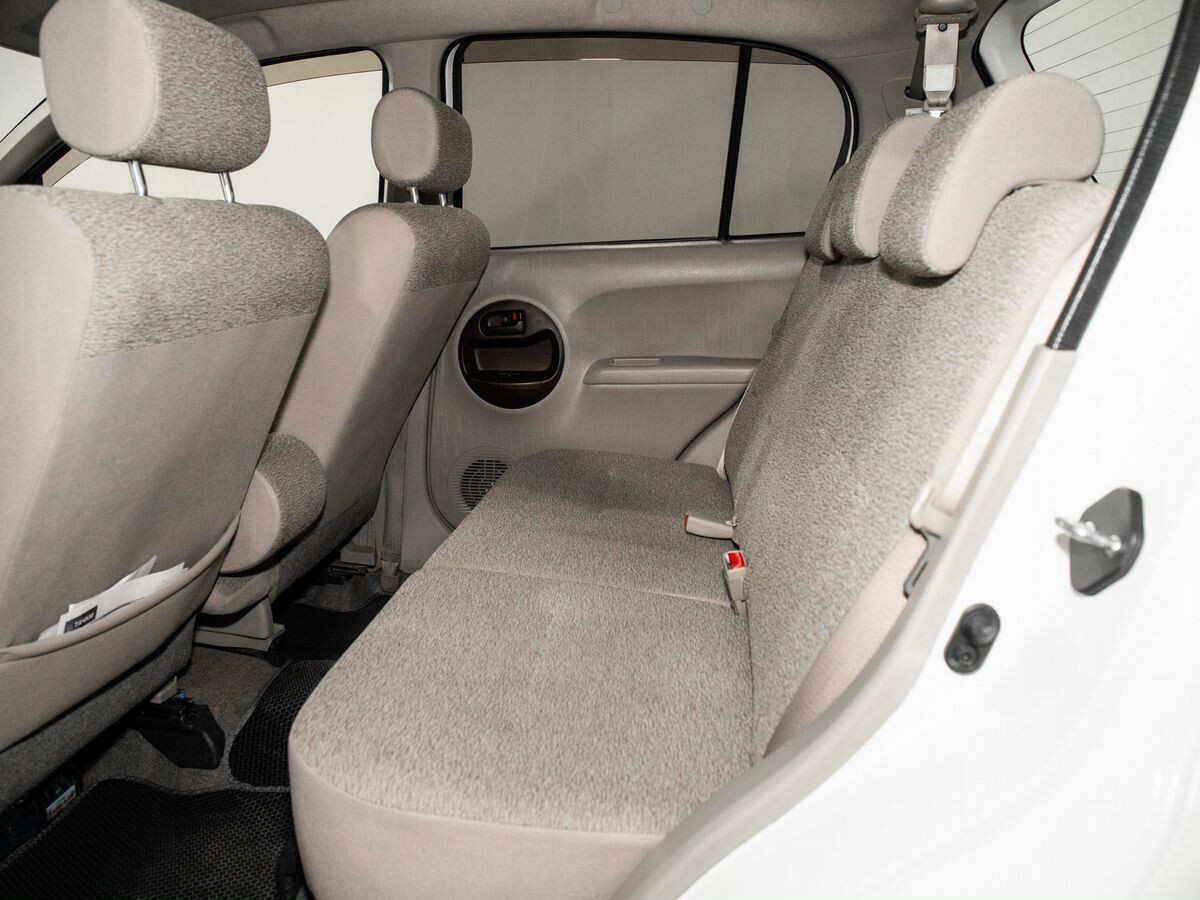 Daihatsu Boon 2013 - фото автомобиля