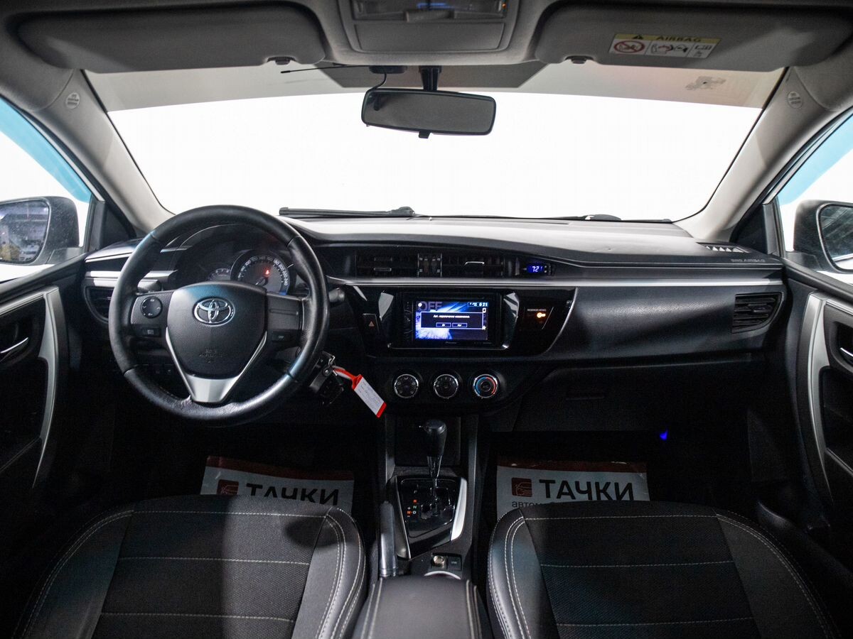 Toyota Corolla 2013 - фото автомобиля