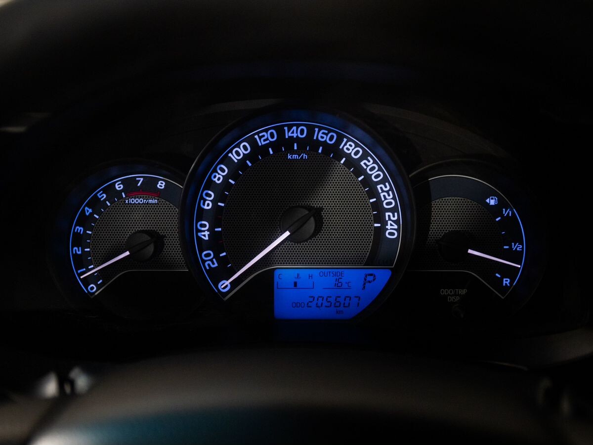 Toyota Corolla 2013 - фото автомобиля