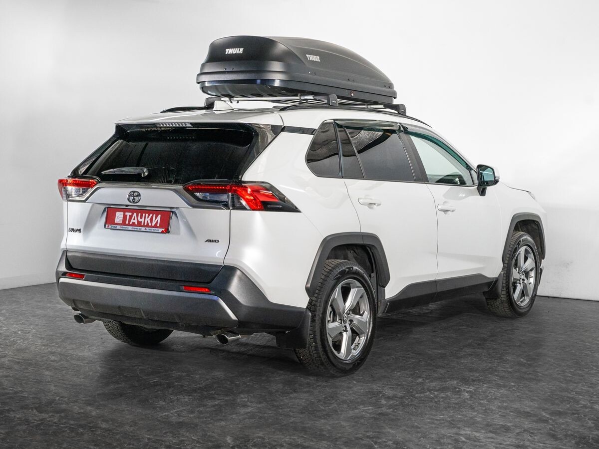 Toyota RAV4 2021 - фото автомобиля