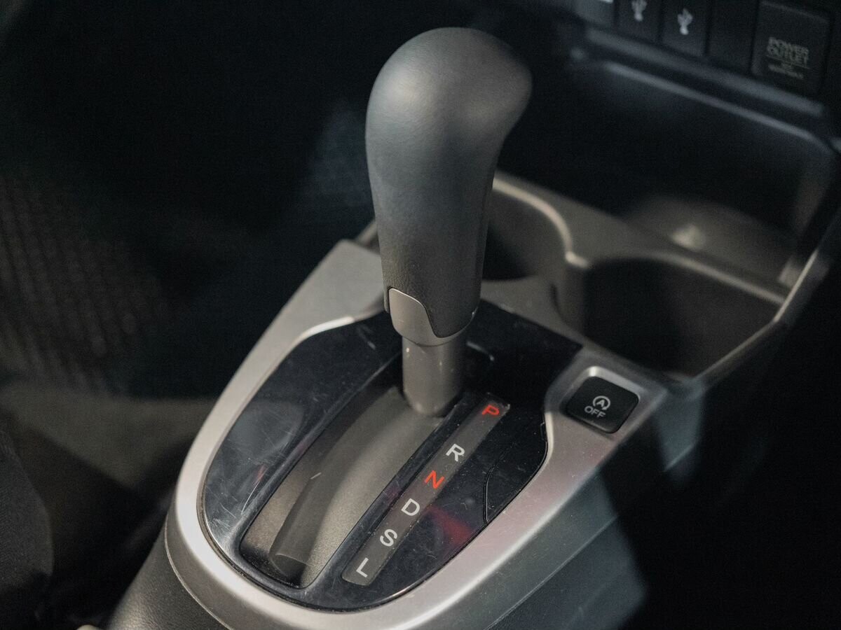 Honda Fit 2013 - фото автомобиля