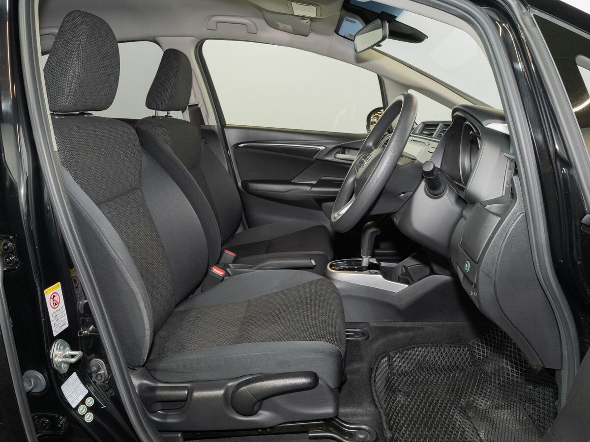 Honda Fit 2013 - фото автомобиля