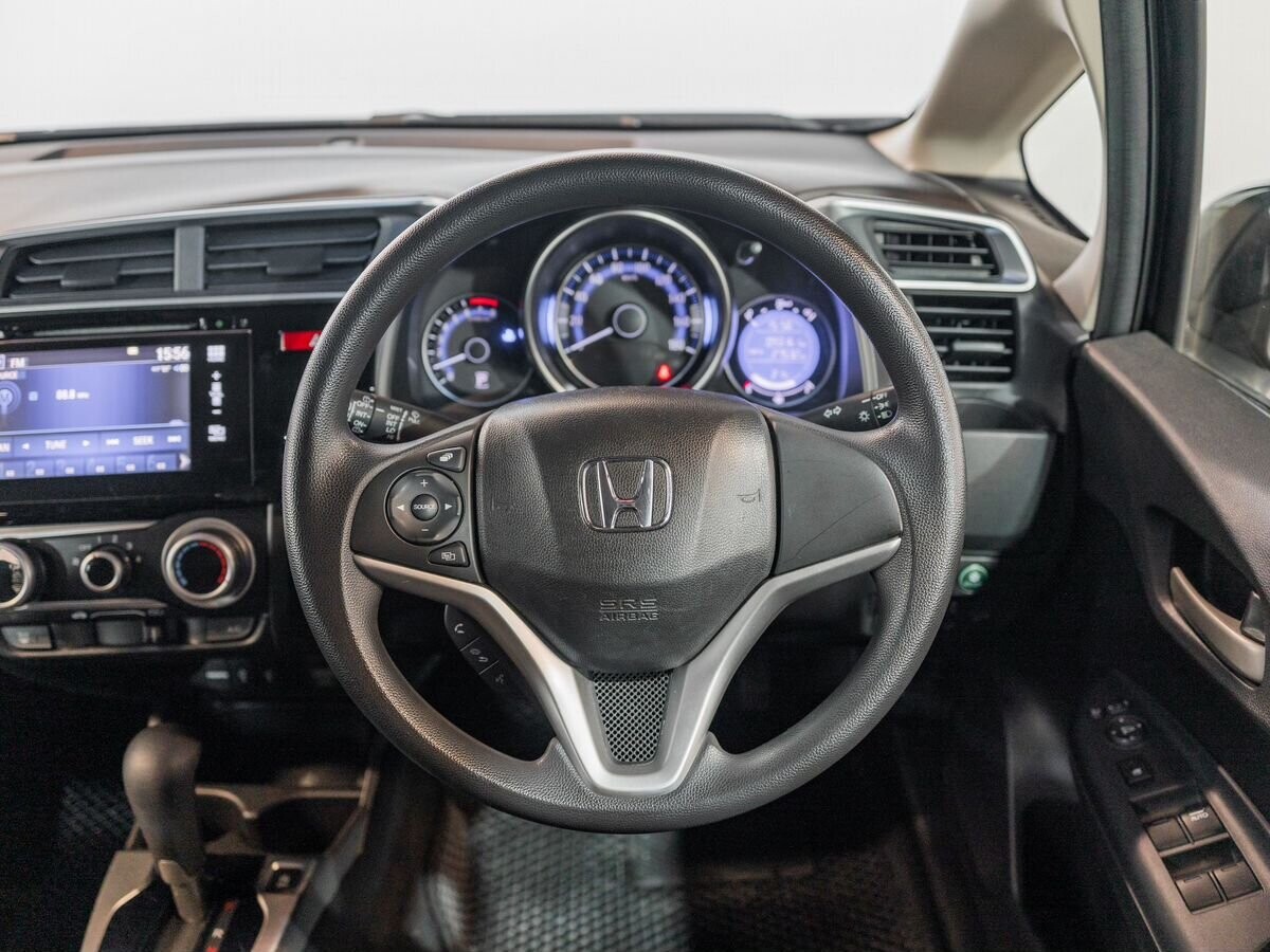 Honda Fit 2013 - фото автомобиля