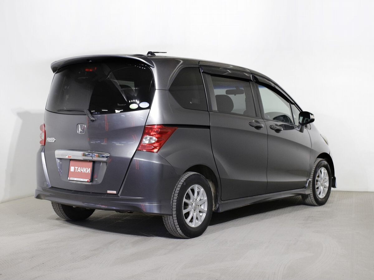 Honda Freed 2010 - фото автомобиля