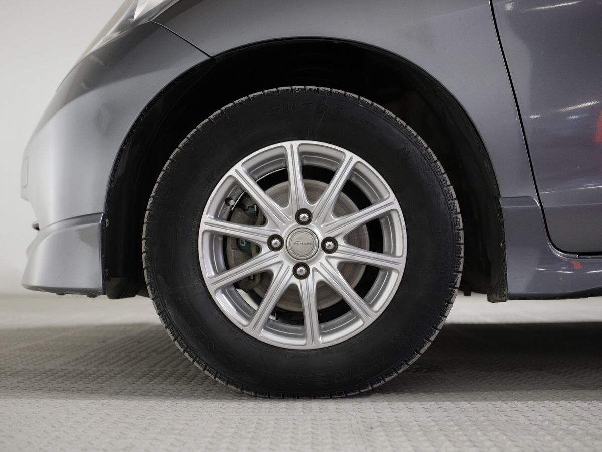 Honda Freed 2010 - фото автомобиля