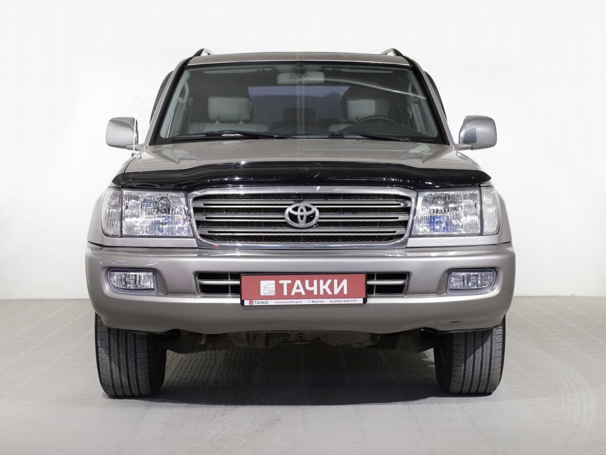 Toyota Land Cruiser 2004 - фото автомобиля