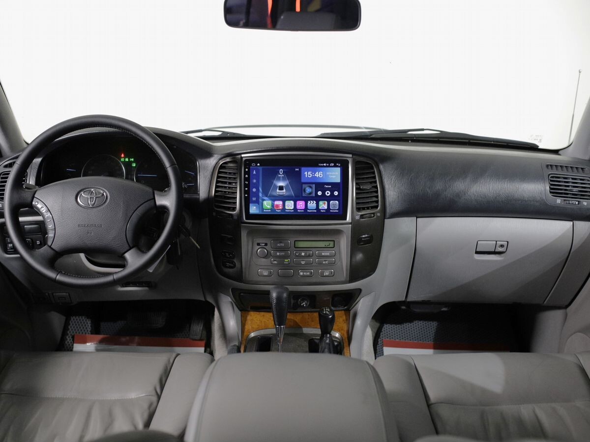 Toyota Land Cruiser 2004 - фото автомобиля