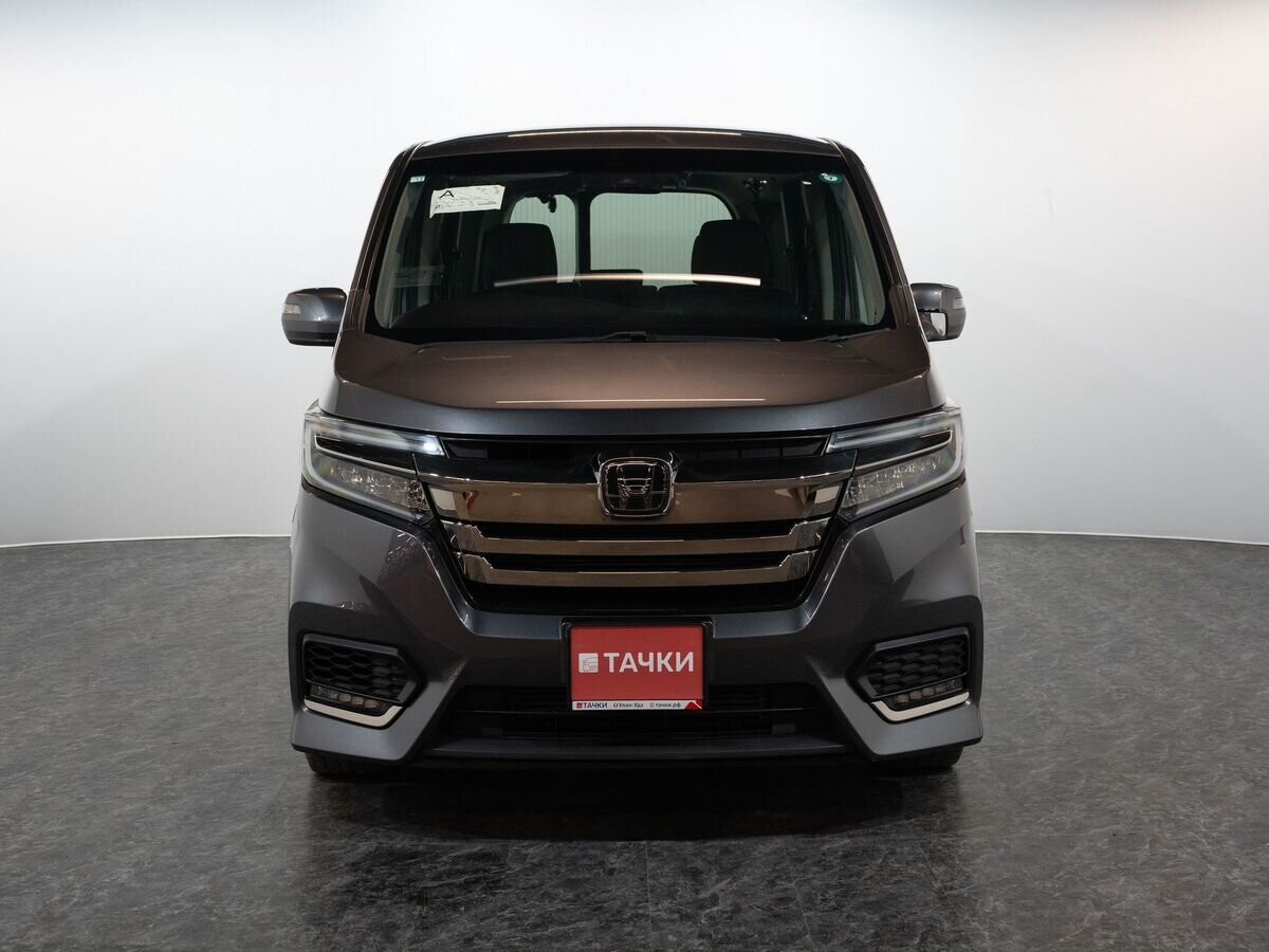 Honda Stepwgn 2020 - фото автомобиля