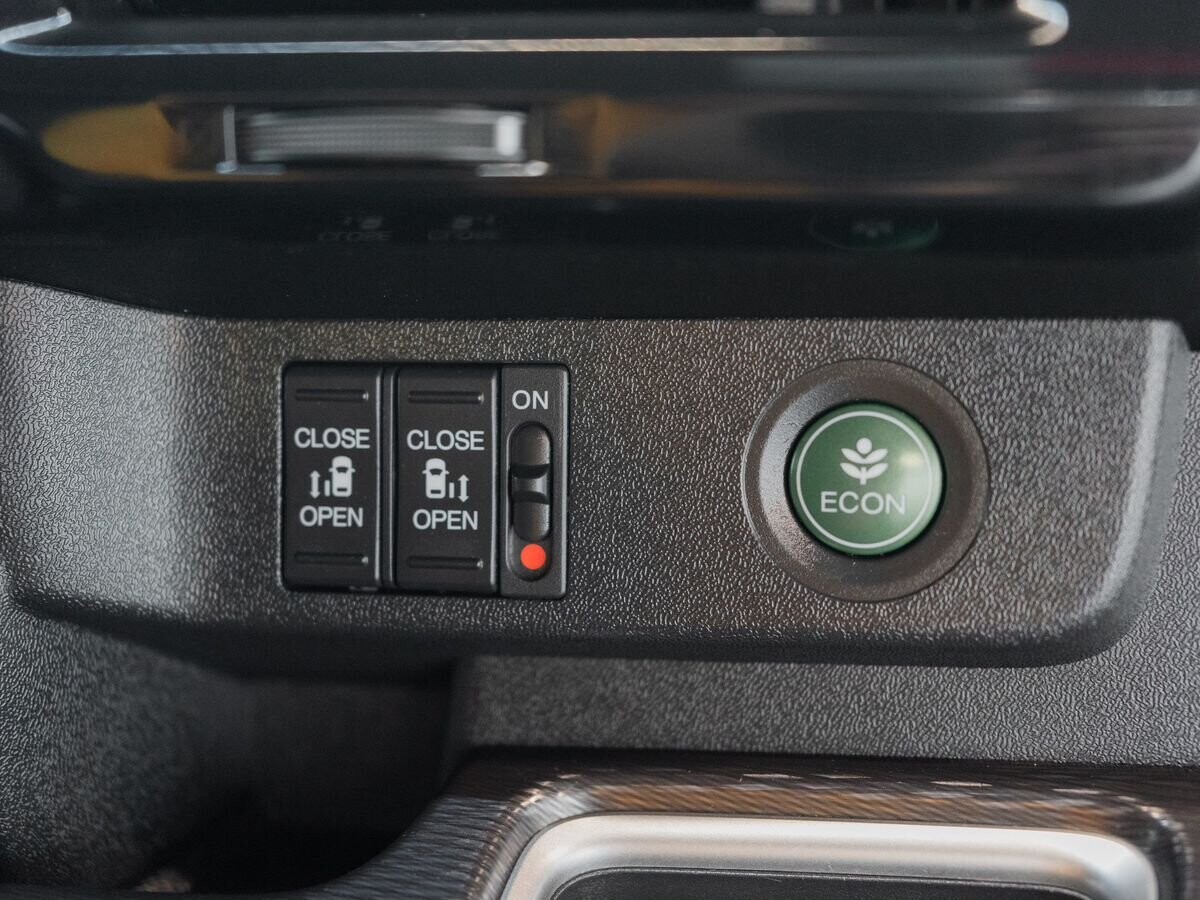 Honda Stepwgn 2020 - фото автомобиля