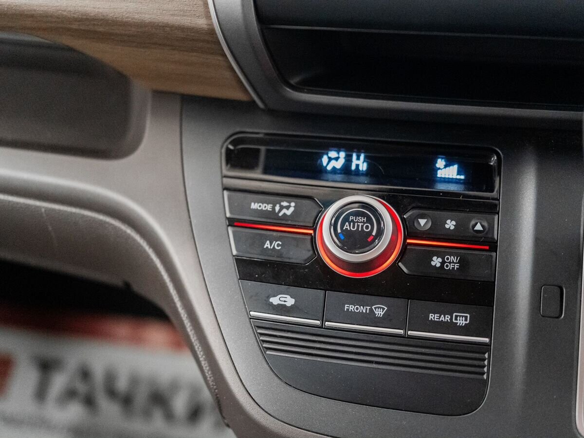 Honda Freed 2022 - фото автомобиля