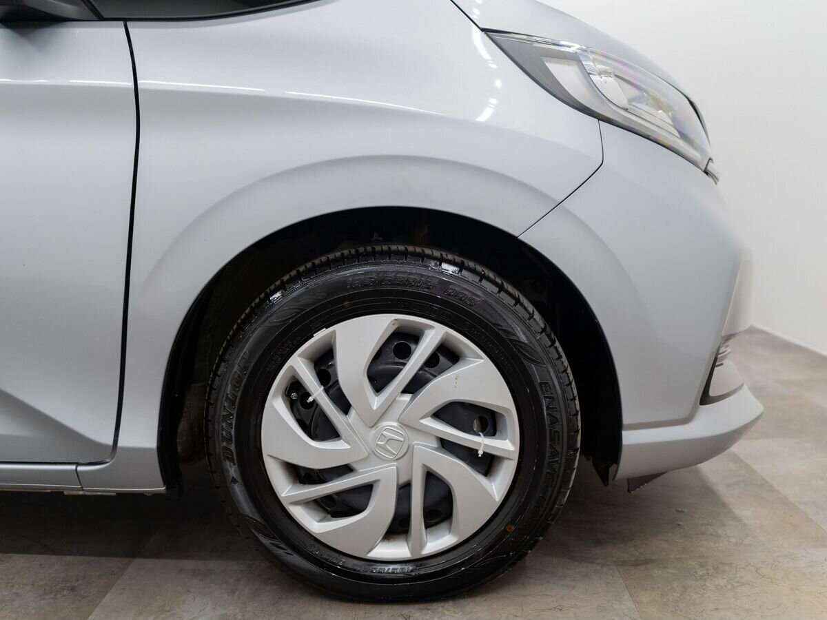 Honda Freed 2022 - фото автомобиля