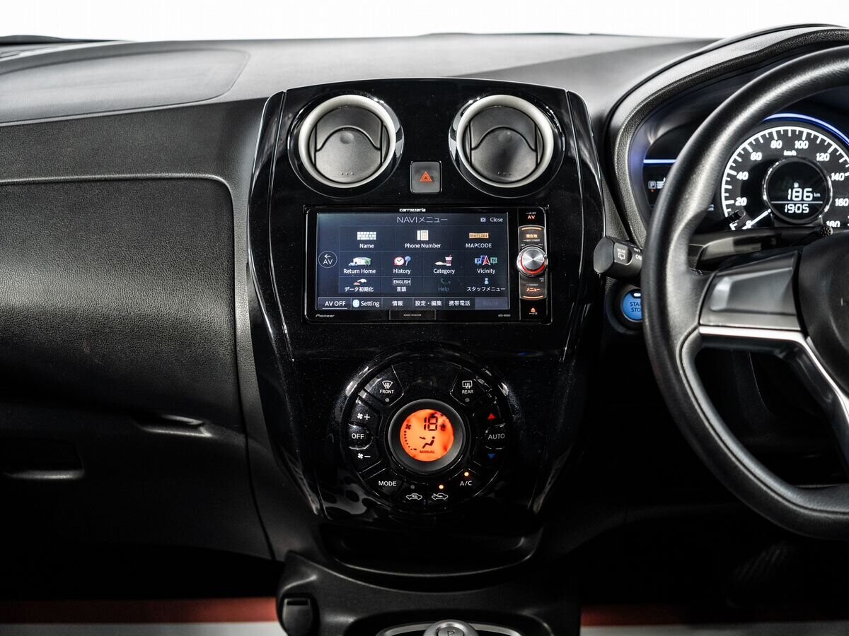 Nissan Note 2018 - фото автомобиля