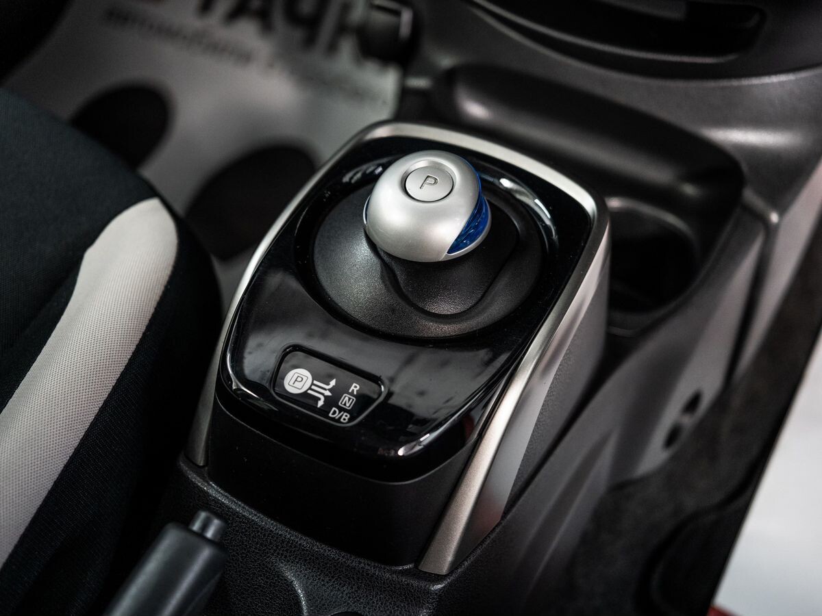 Nissan Note 2018 - фото автомобиля