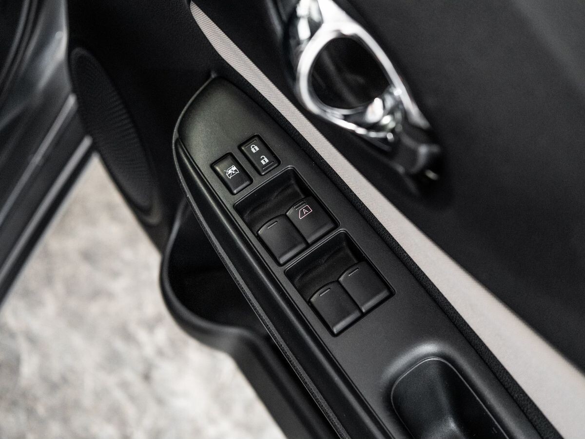 Nissan Note 2018 - фото автомобиля