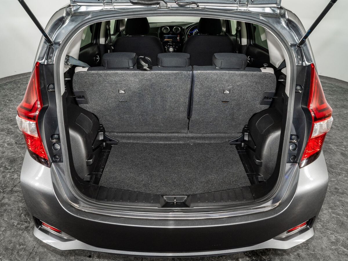 Nissan Note 2018 - фото автомобиля