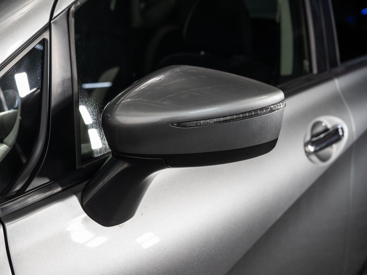 Nissan Note 2018 - фото автомобиля