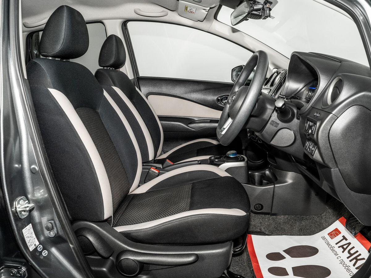 Nissan Note 2018 - фото автомобиля