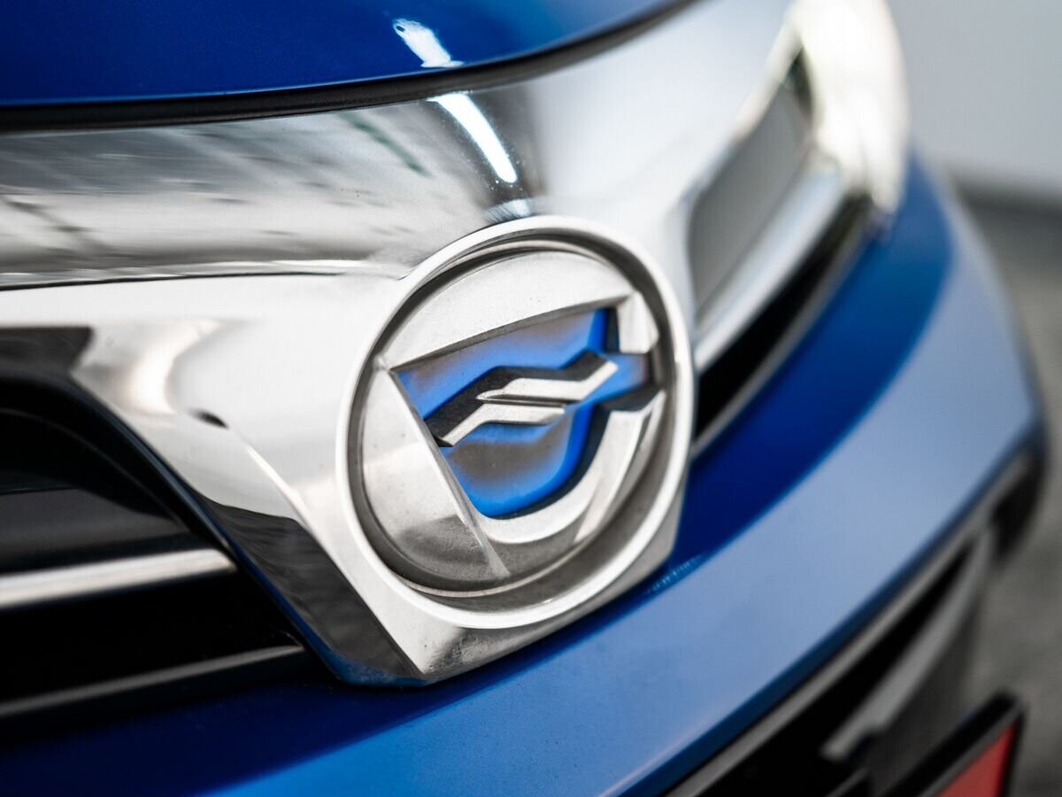 Toyota Corolla Fielder 2017 - фото автомобиля