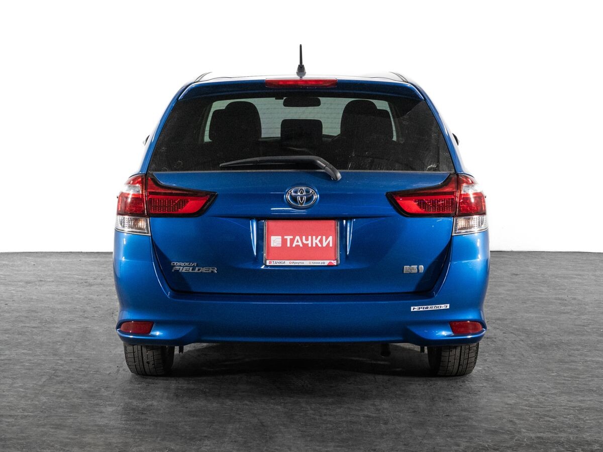Toyota Corolla Fielder 2017 - фото автомобиля
