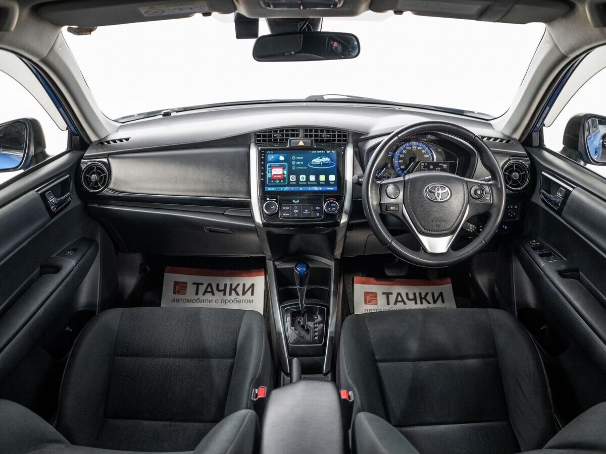 Toyota Corolla Fielder 2017 - фото автомобиля