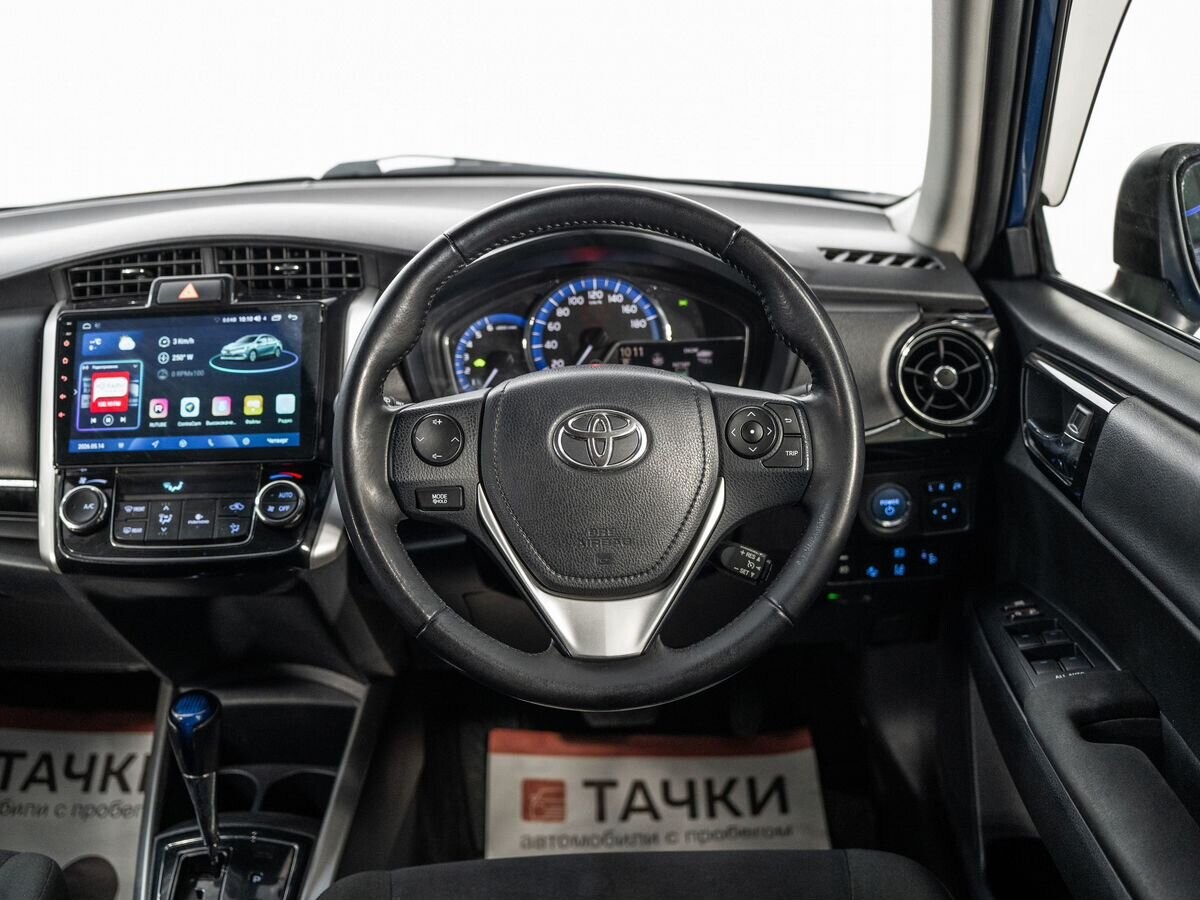 Toyota Corolla Fielder 2017 - фото автомобиля
