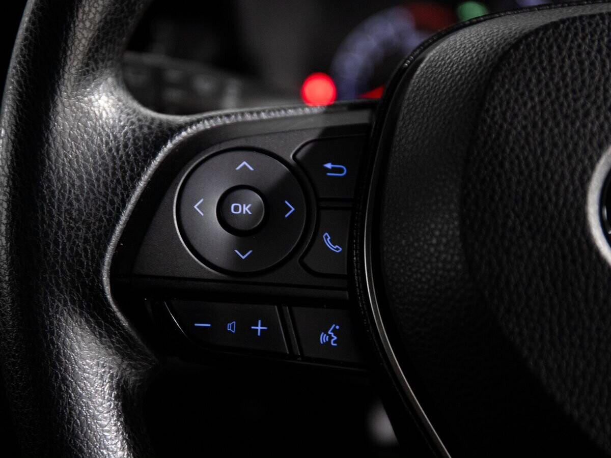 Toyota Corolla 2019 - фото автомобиля