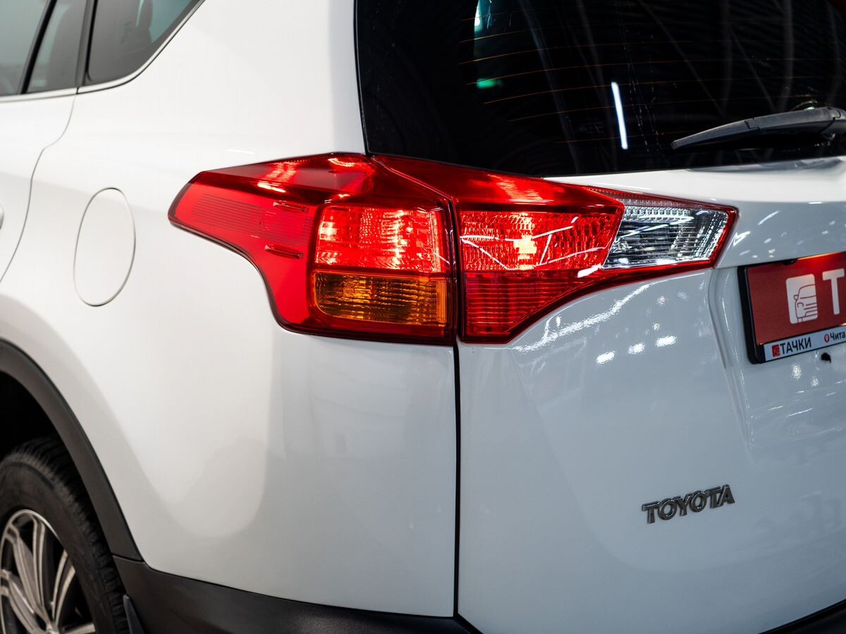 Toyota RAV4 2014 - фото автомобиля