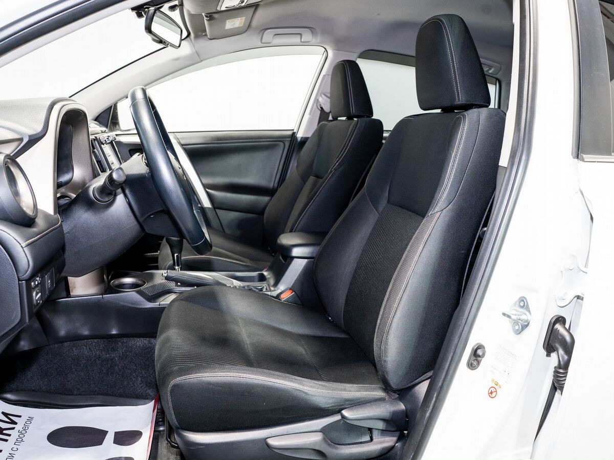 Toyota RAV4 2014 - фото автомобиля