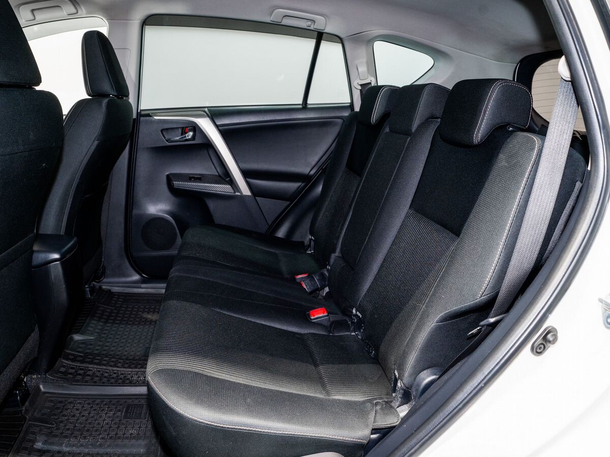 Toyota RAV4 2014 - фото автомобиля