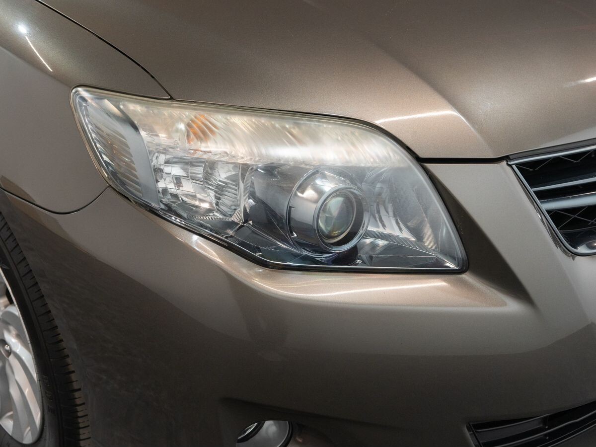 Toyota Corolla Fielder 2010 - фото автомобиля