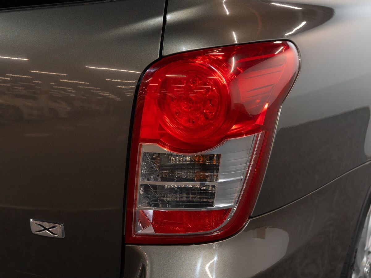 Toyota Corolla Fielder 2010 - фото автомобиля