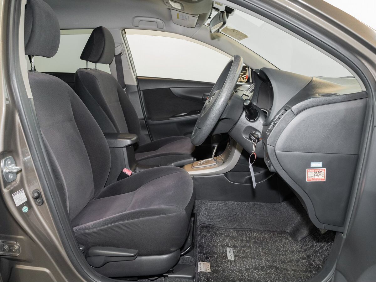 Toyota Corolla Fielder 2010 - фото автомобиля