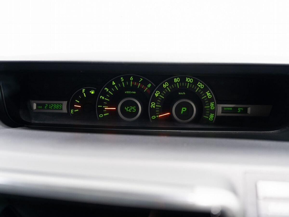 Toyota Noah 2009 - фото автомобиля