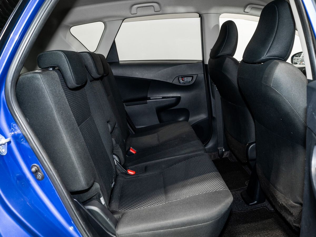 Toyota Ractis 2014 - фото автомобиля