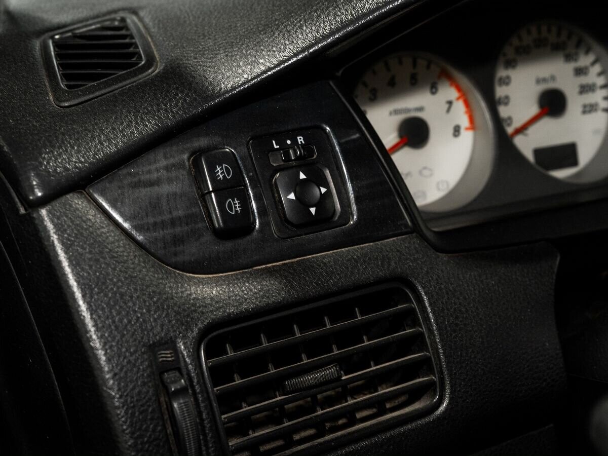 Mitsubishi Lancer 2004 - фото автомобиля