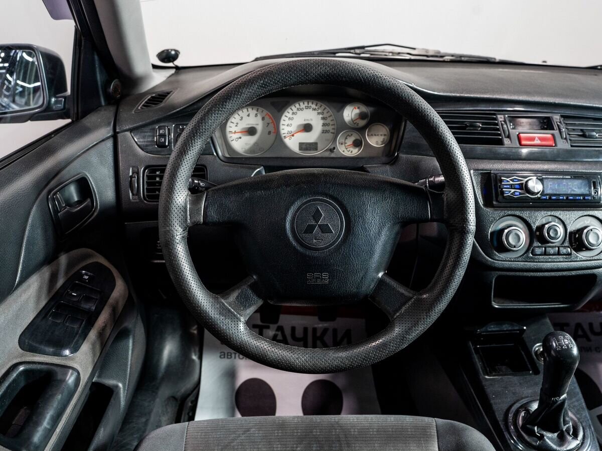Mitsubishi Lancer 2004 - фото автомобиля