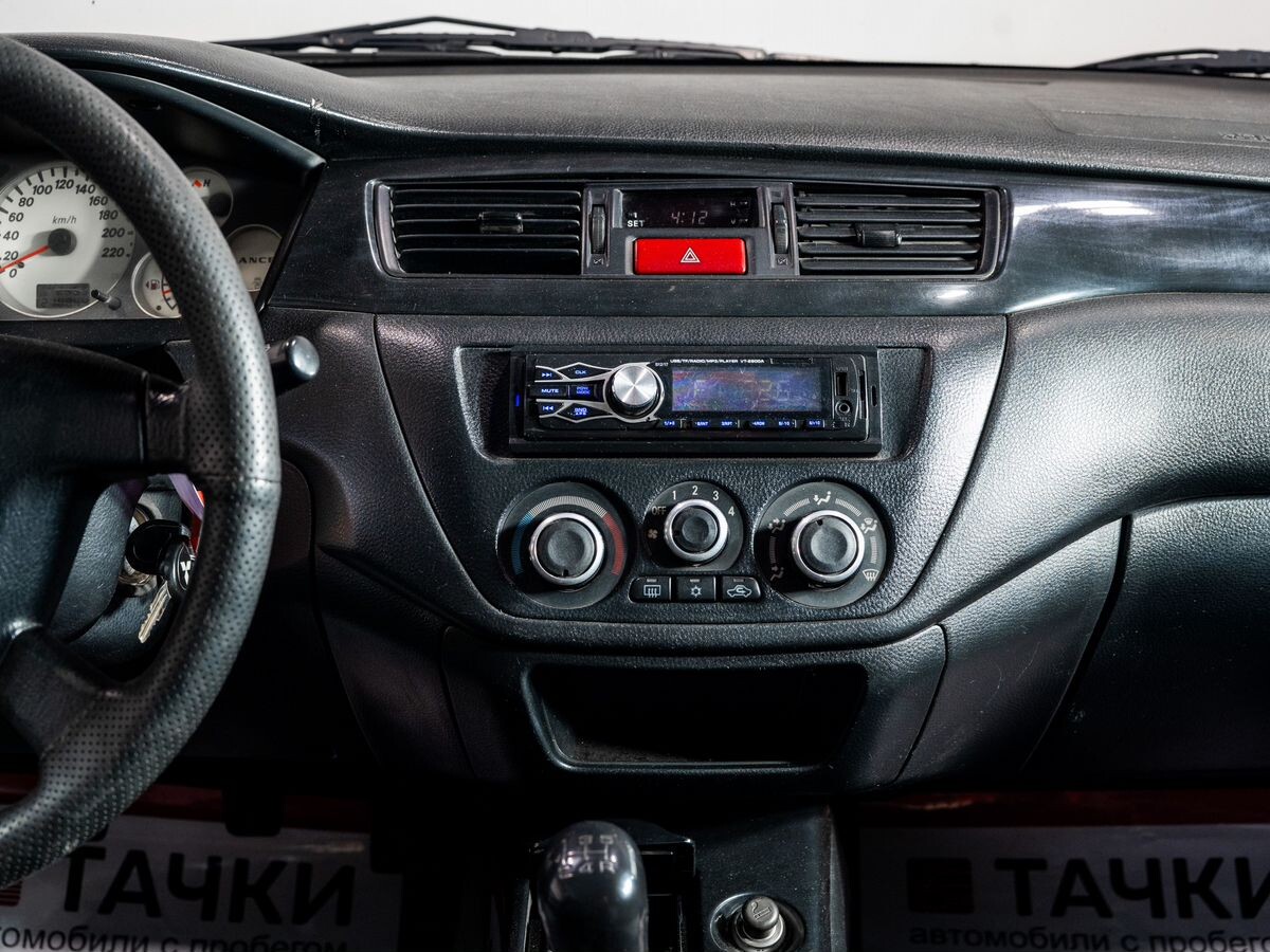 Mitsubishi Lancer 2004 - фото автомобиля