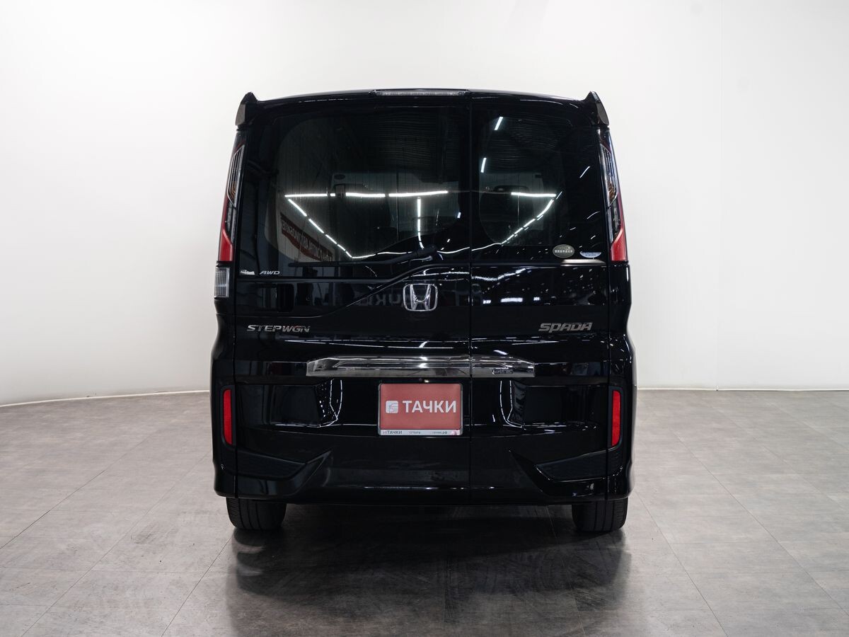 Honda Stepwgn 2018 - фото автомобиля