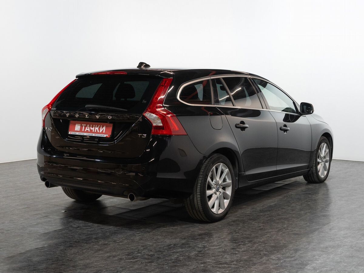 Volvo V60 2015 - фото автомобиля