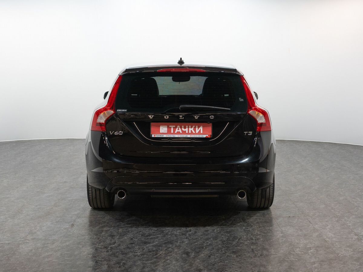 Volvo V60 2015 - фото автомобиля