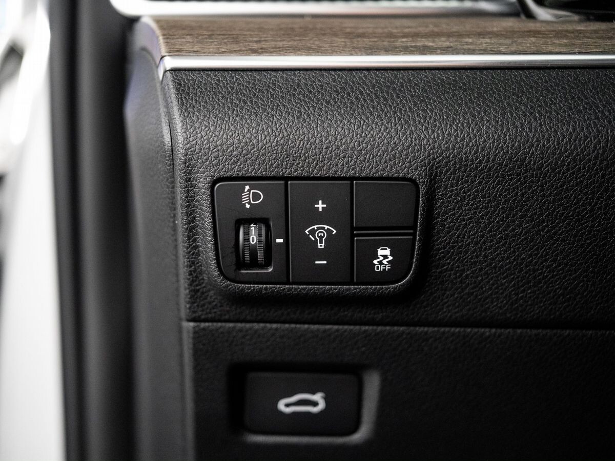 Kia K5 2021 - фото автомобиля