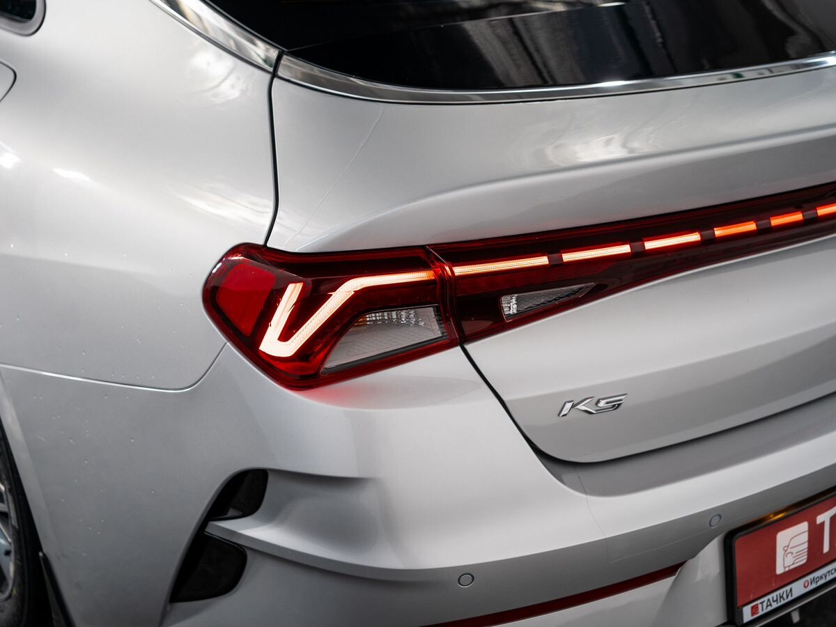 Kia K5 2021 - фото автомобиля