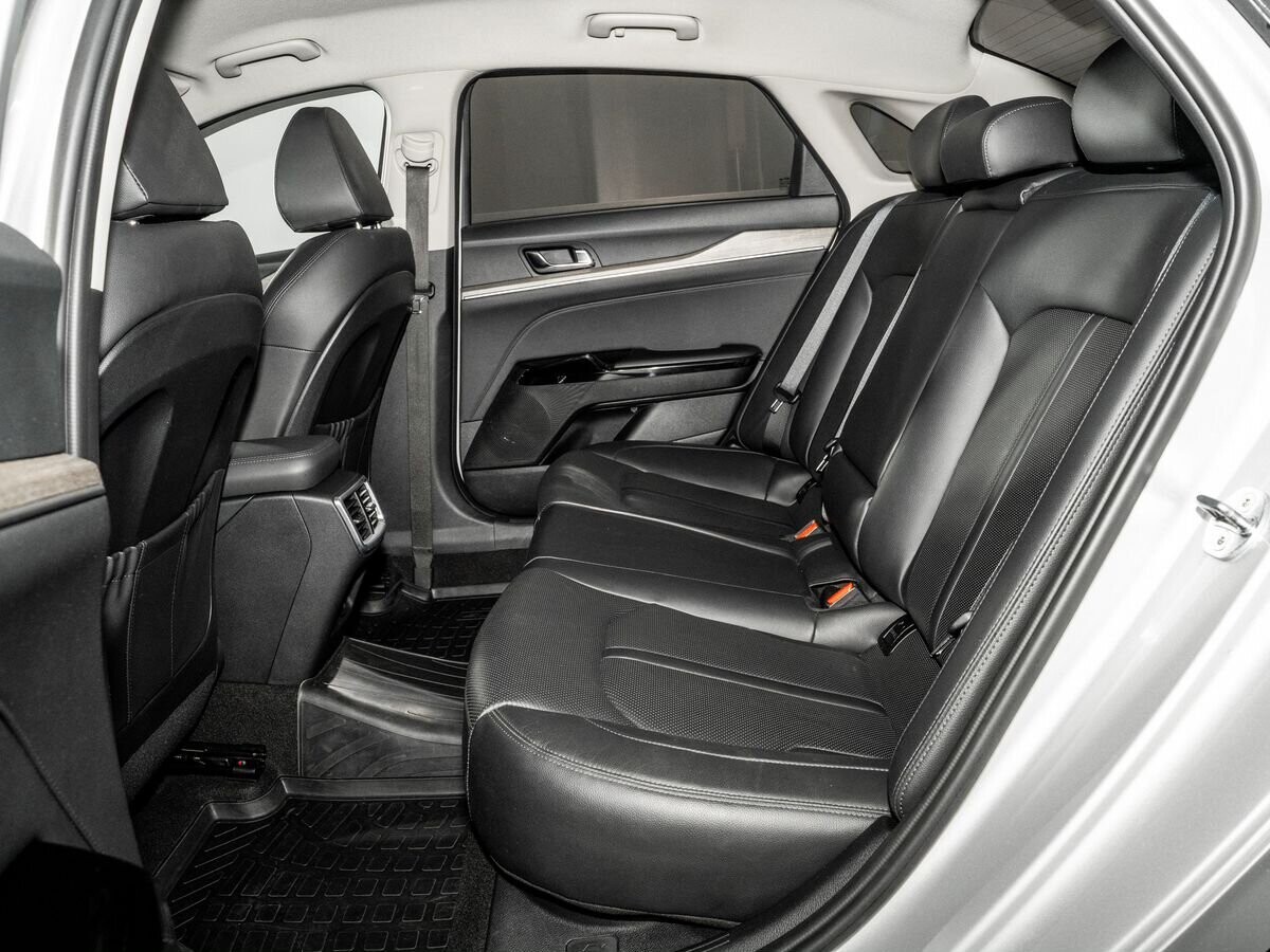 Kia K5 2021 - фото автомобиля