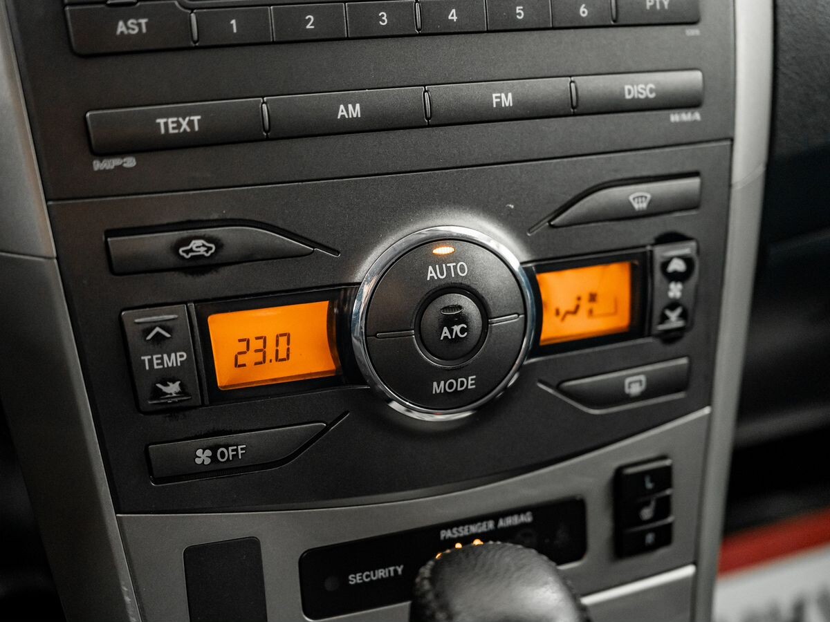 Toyota Corolla 2007 - фото автомобиля