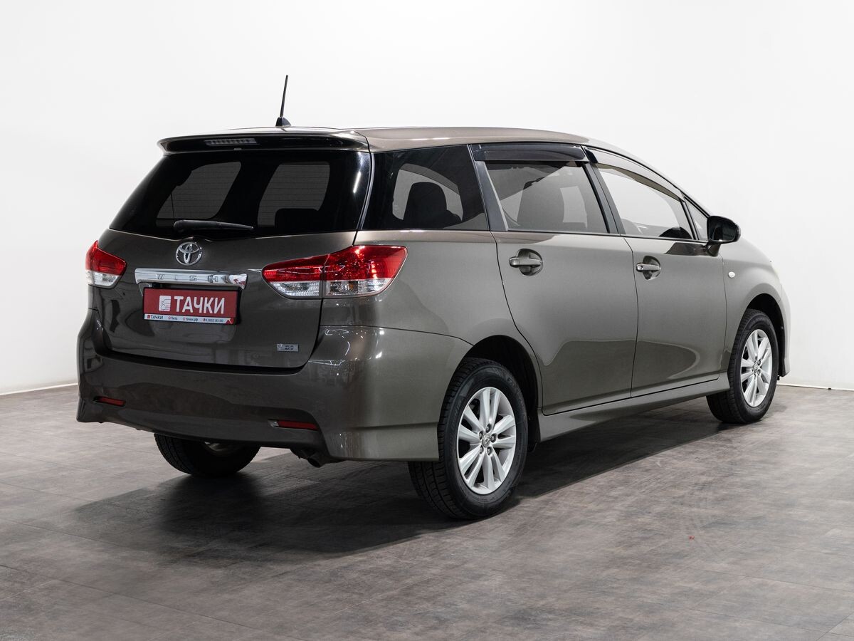 Toyota Wish 2009 - фото автомобиля