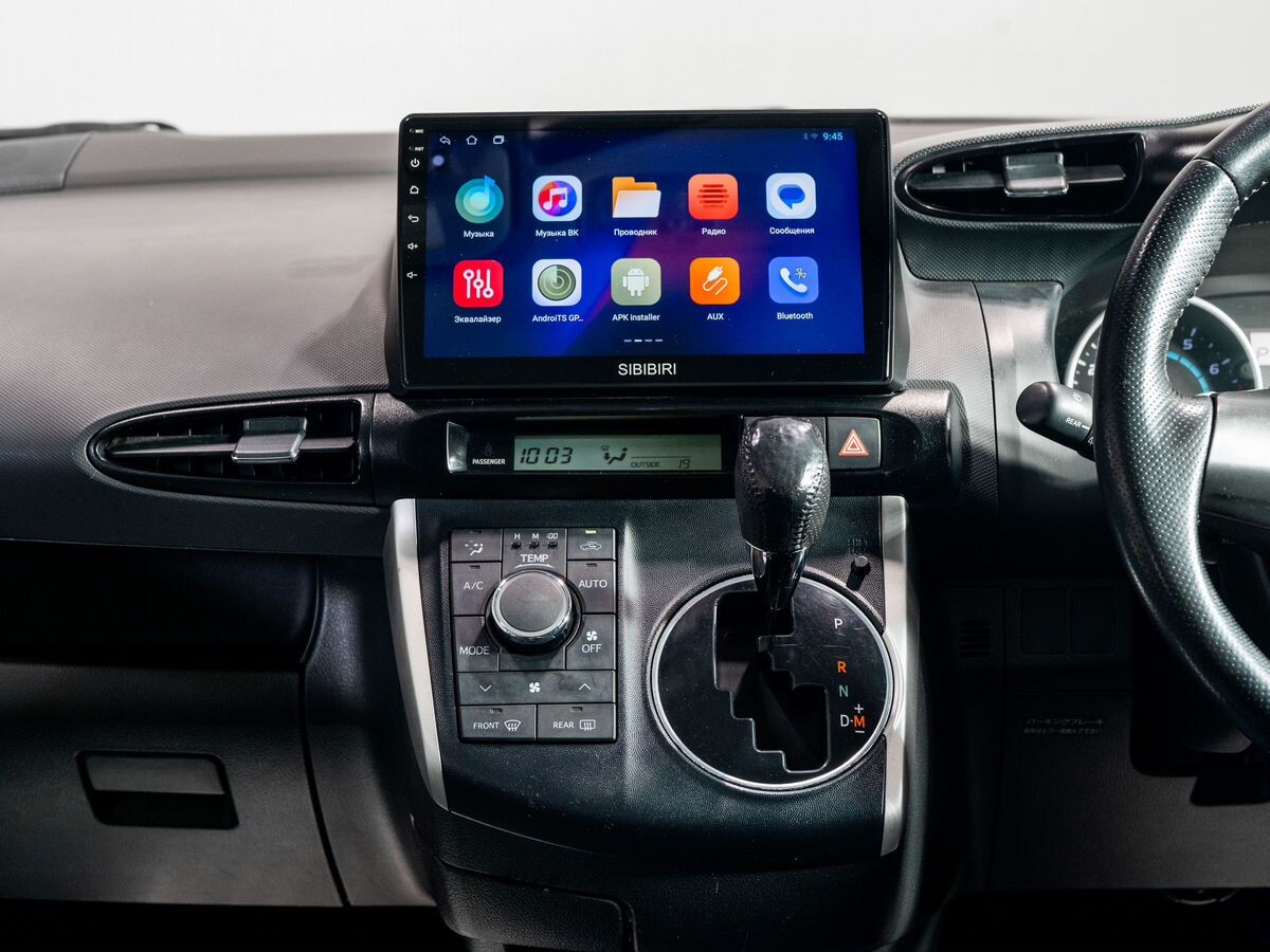 Toyota Wish 2009 - фото автомобиля